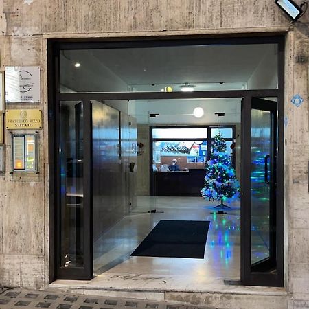 Bed And Breakfast Napoli Bracco Nápoles Exterior foto