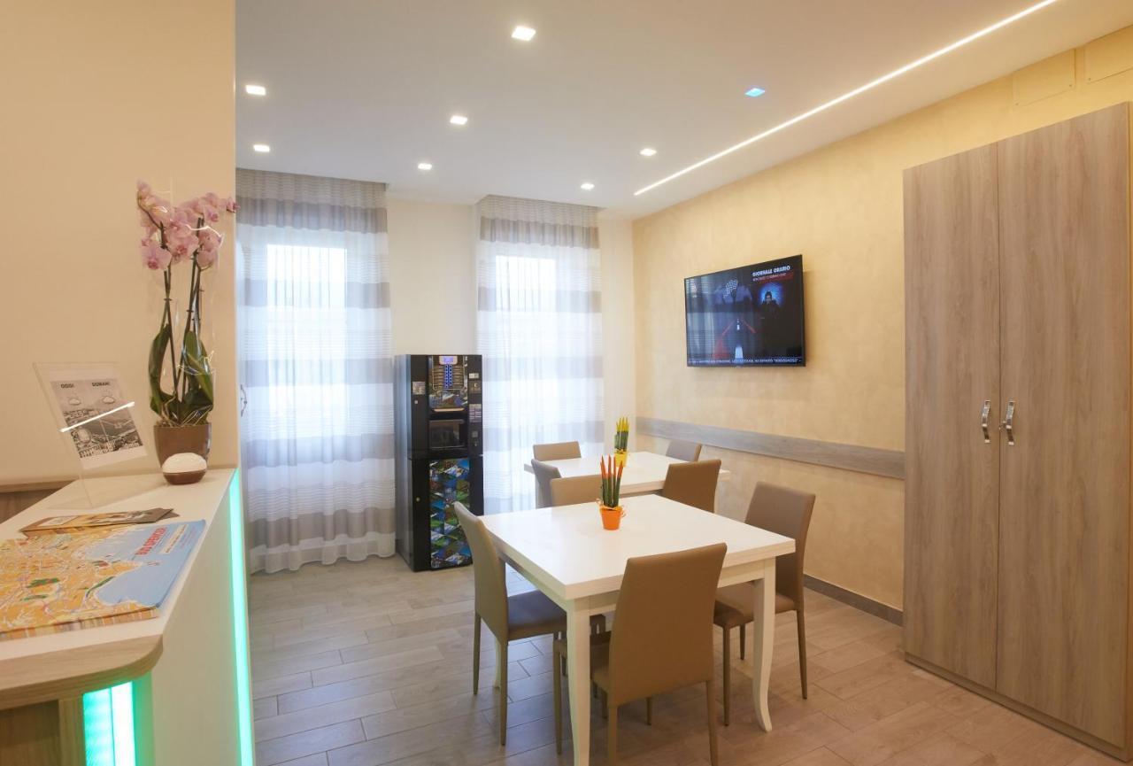 Bed And Breakfast Napoli Bracco Nápoles Exterior foto